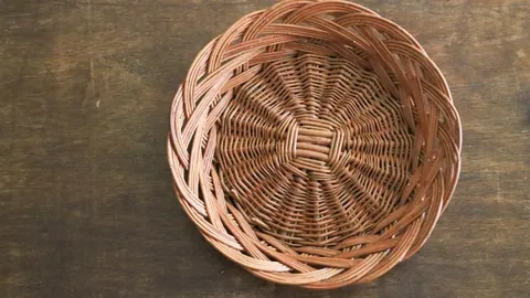 拜仁慕尼黑主场5-1力克莱比锡，三名球员联手进五球完胜对手